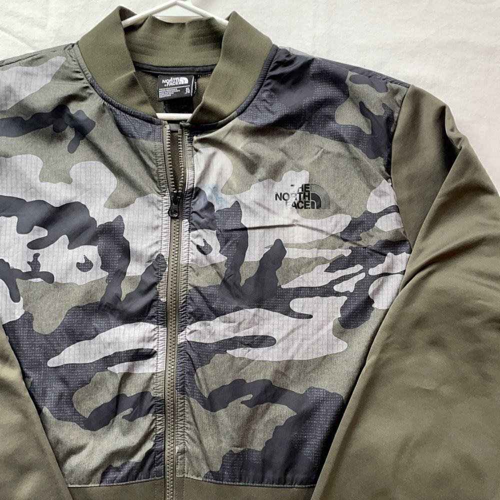 The North Face Camo Full Zip Jacket Men’s XL